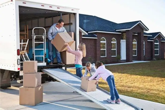 Long-Distance Moving Services